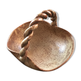 Empty stoneware basket pocket