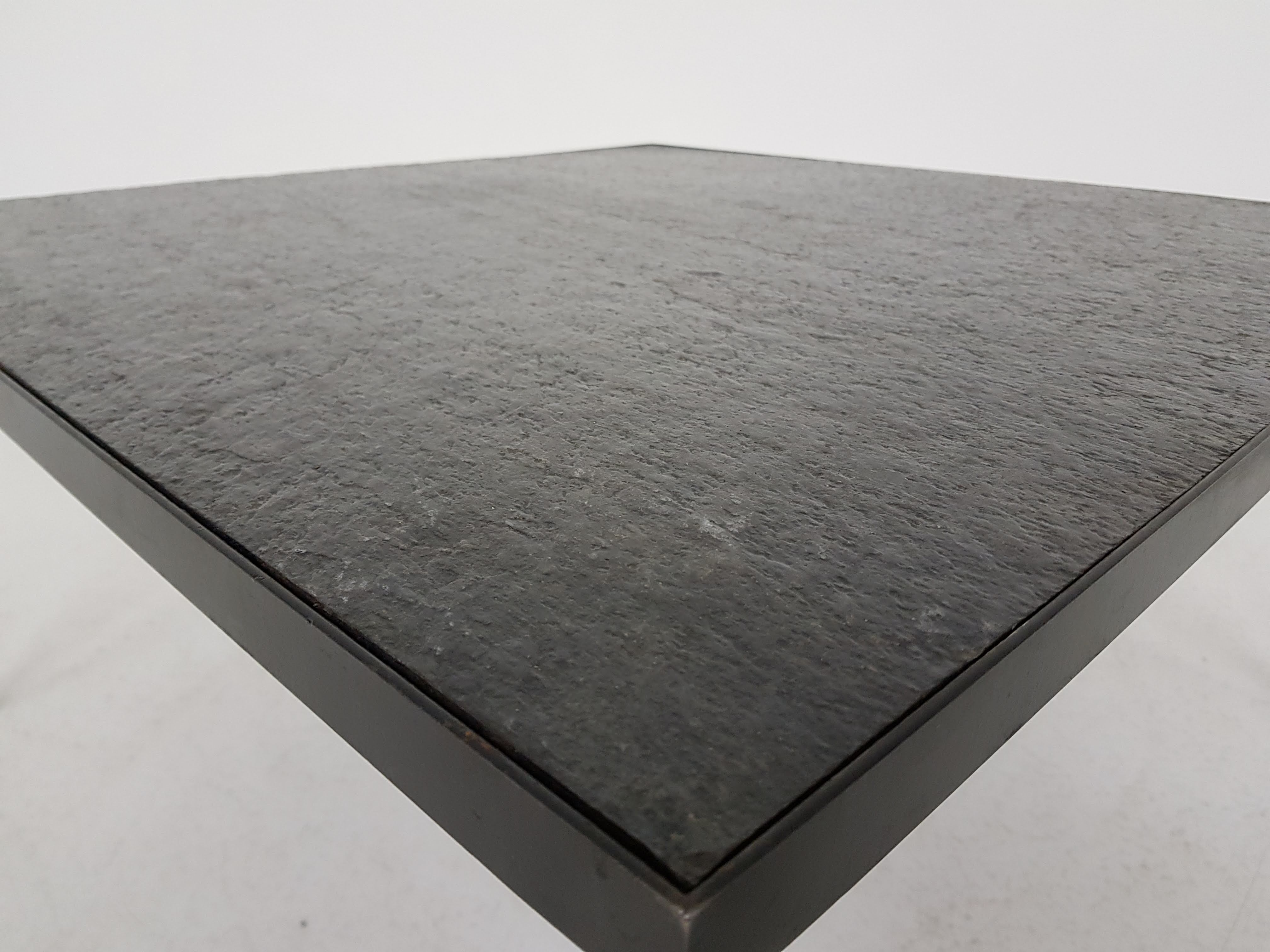 Table basse, en métal aux Pays-Bas, 60's