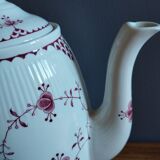 White teapot with rose pattern, Erica model by Franciscan, England