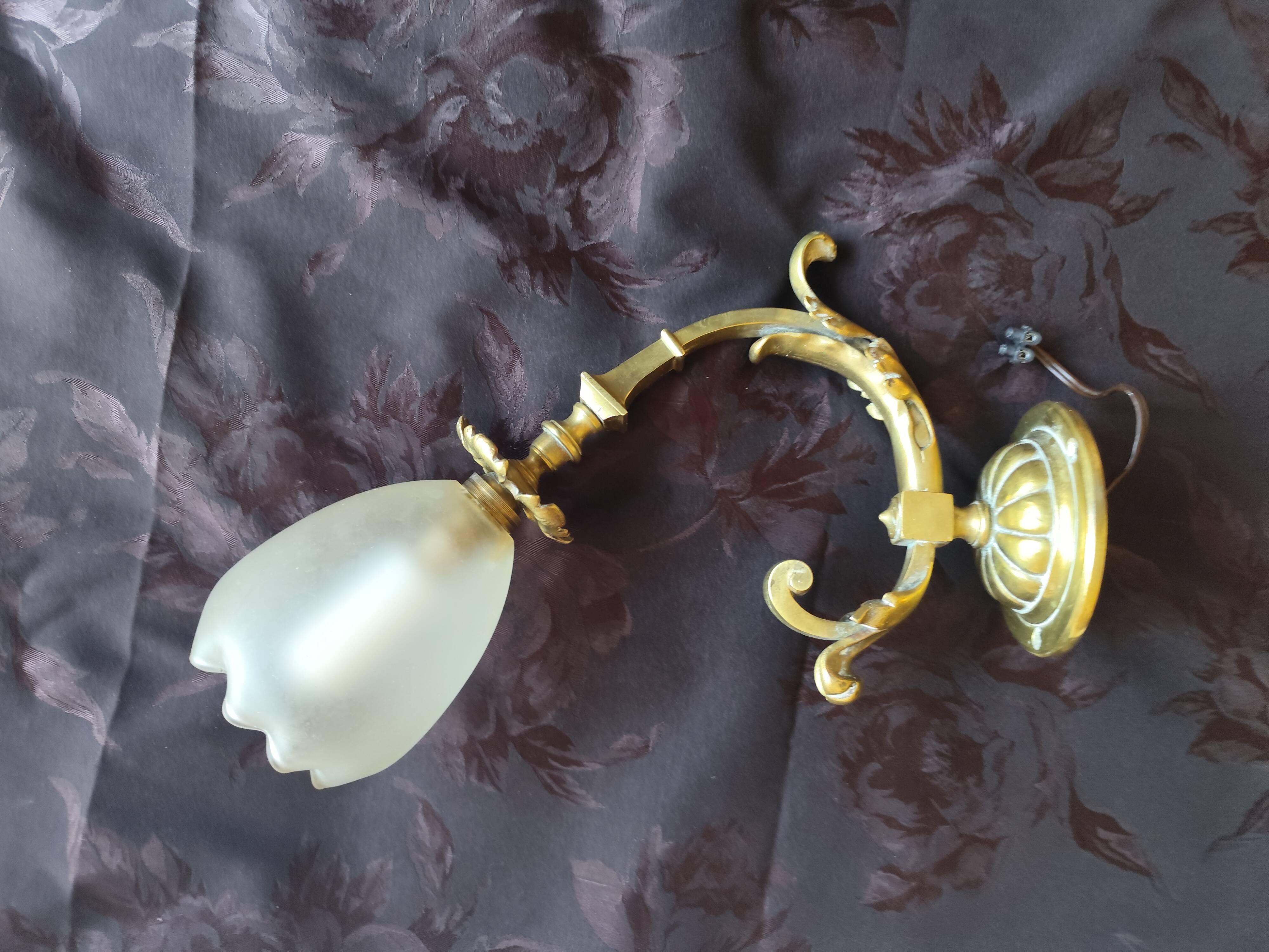 Bronze wall light with opaque glass tulip 1900