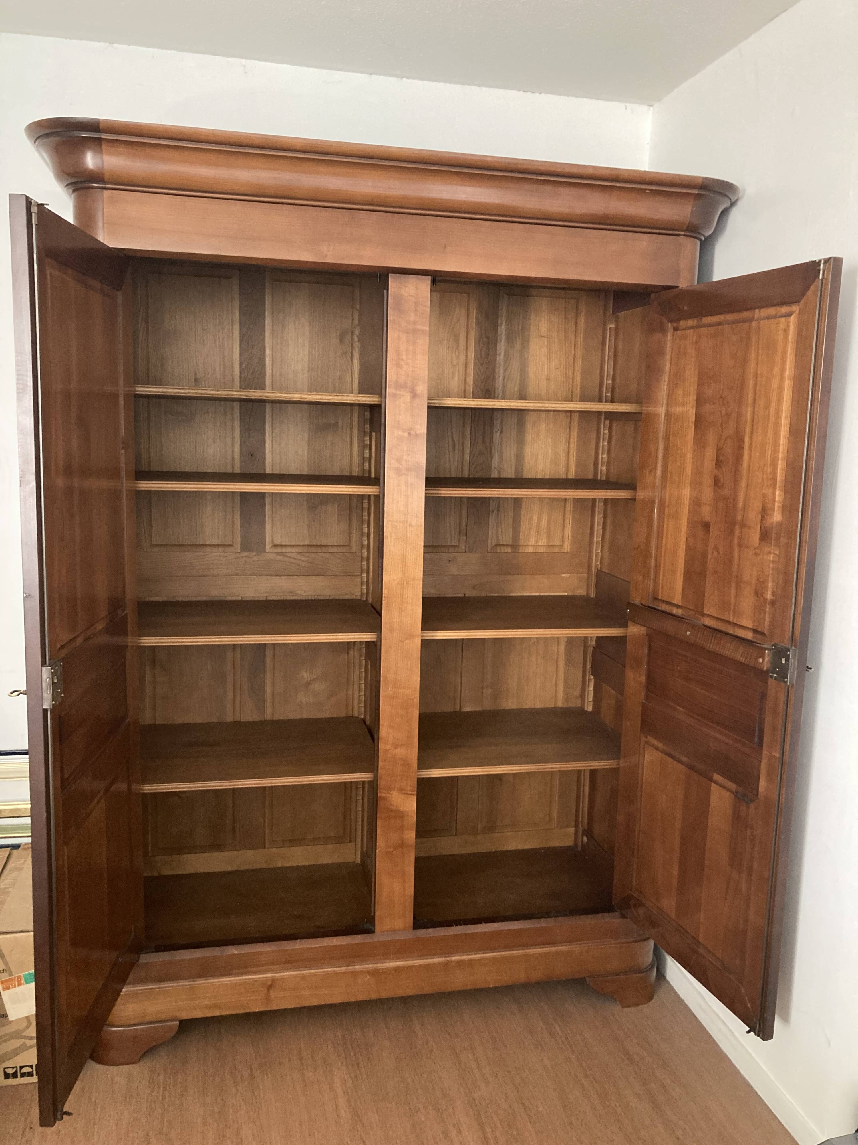 2-door wardrobe in solid cherry wood