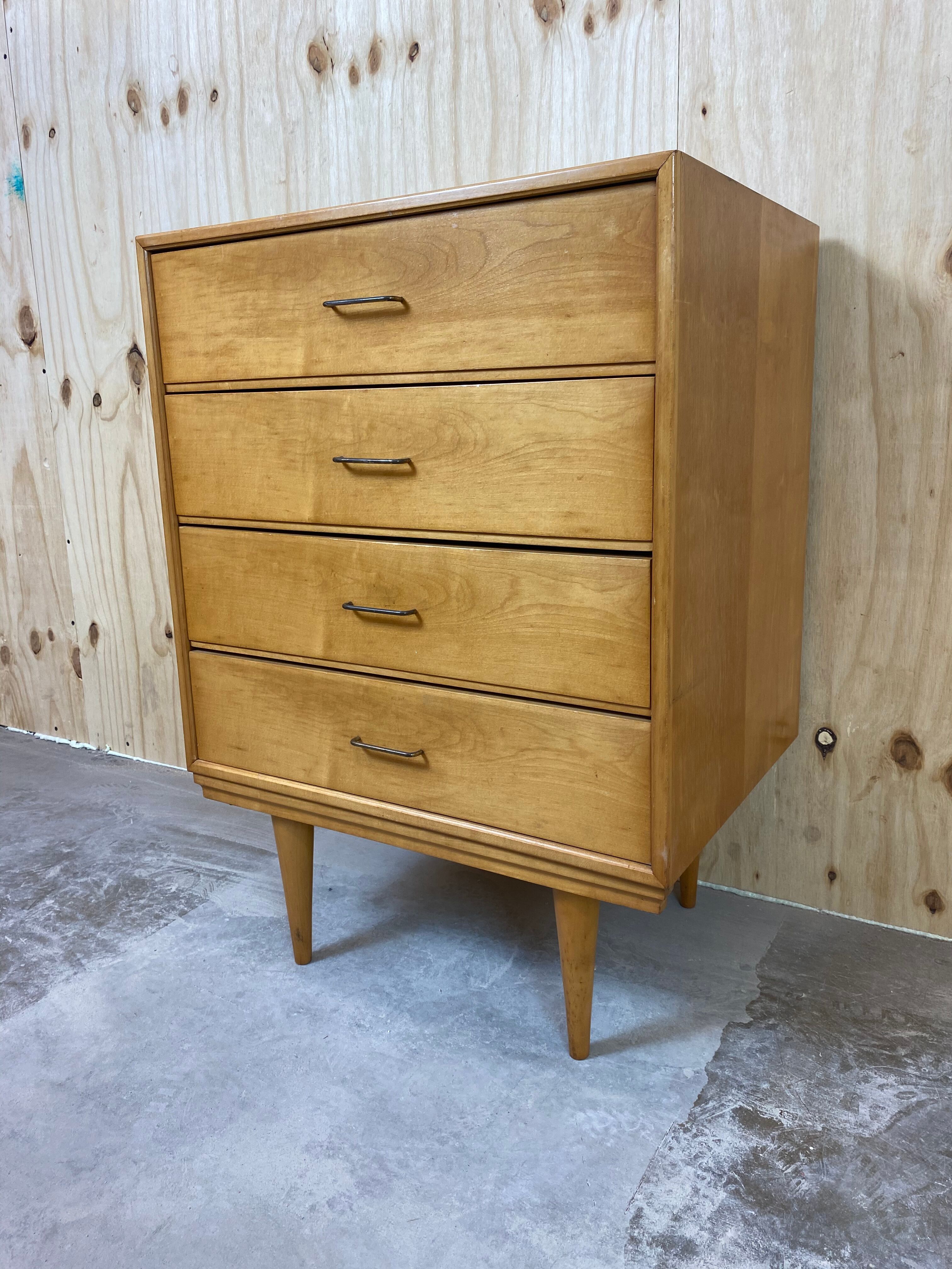 Armoire à tiroirs en bouleau moderne du milieu du siècle, années 1950