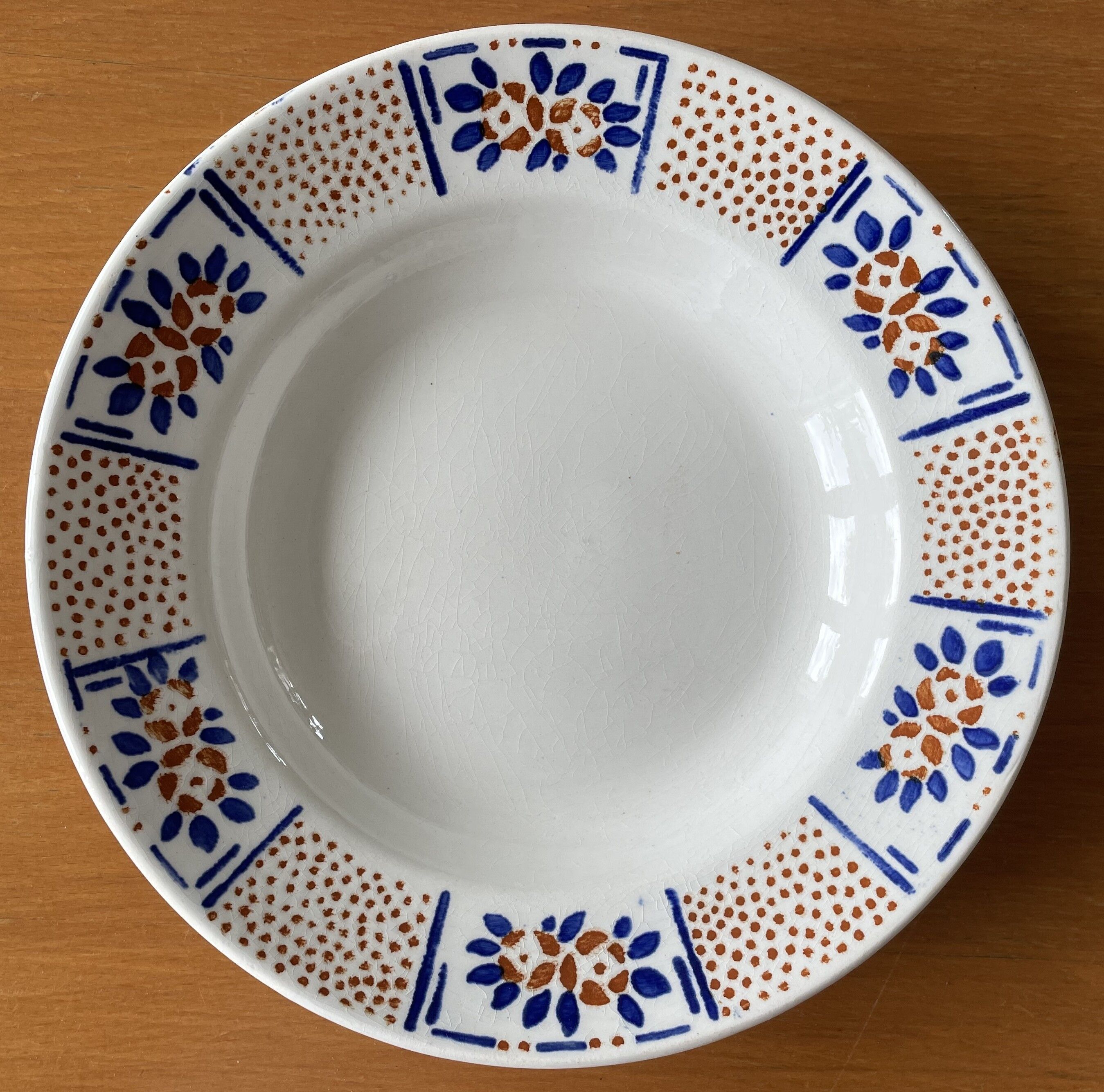6 antique deep plates in Gien earthenware