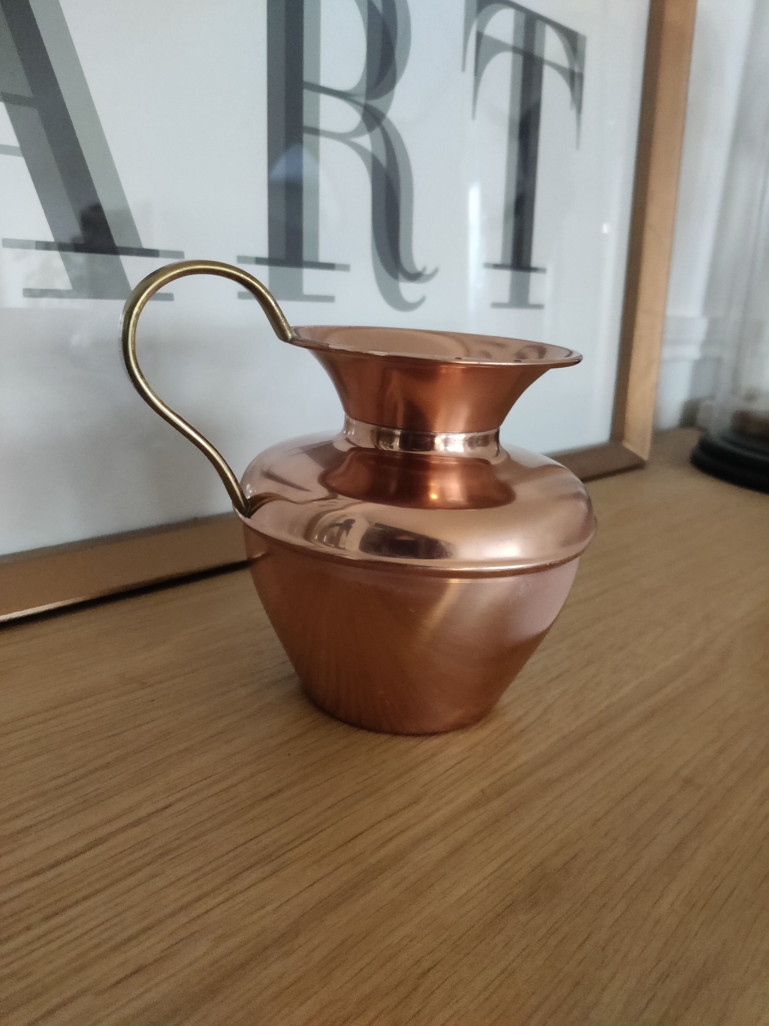 Vase en cuivre