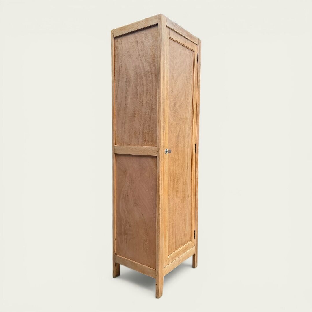 Parisian bonnetière wardrobe in raw wood, 1950.