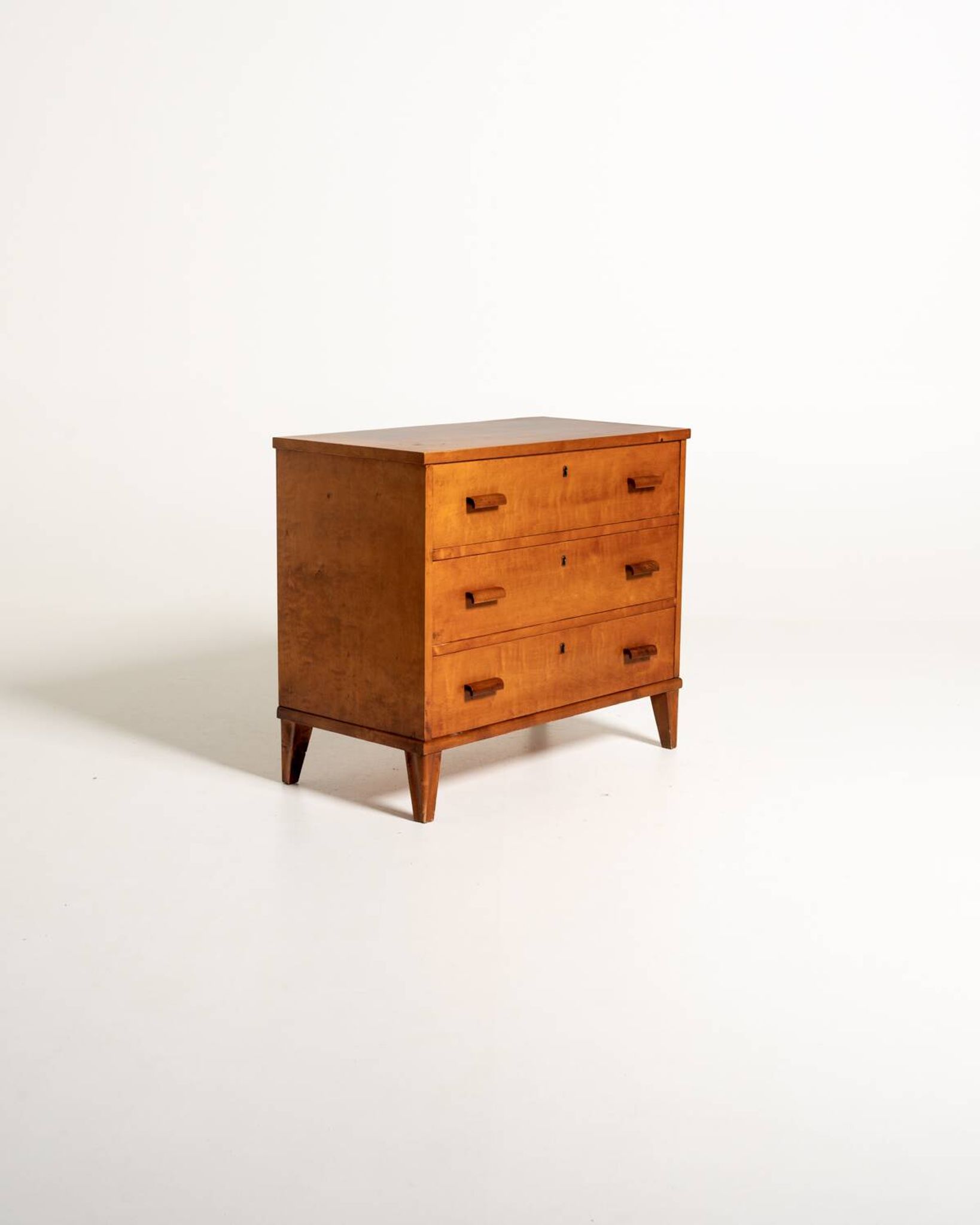Commode en bouleau flamme Art Déco suédoise
