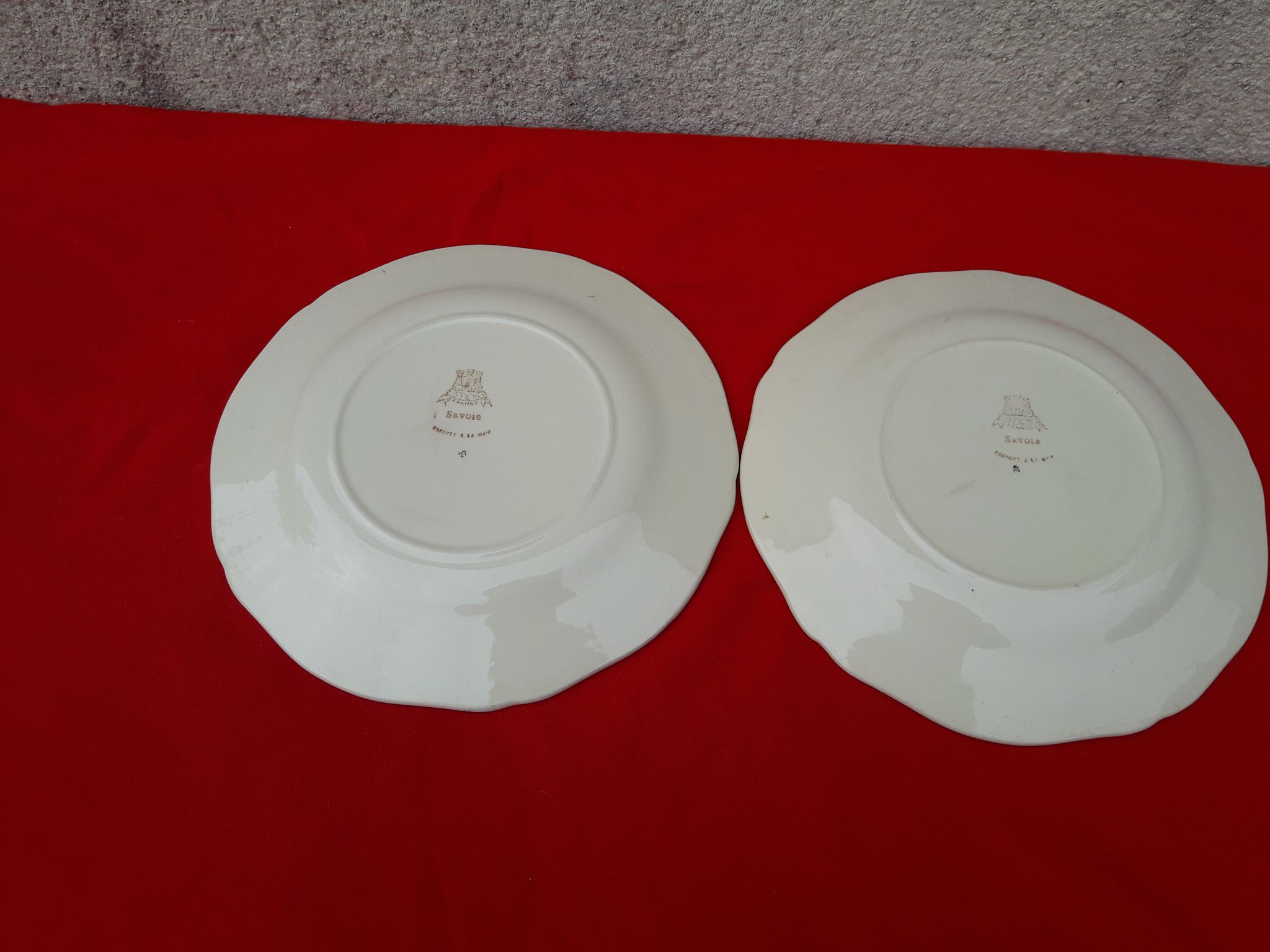 2 earthenware plates of gien model savoie diam 24.5 cm