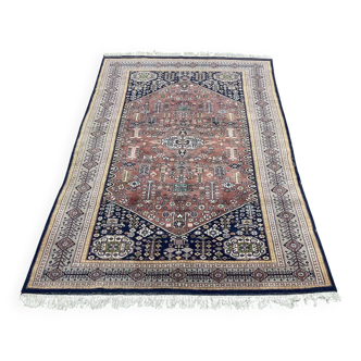 Tapis iranien en laine fait main