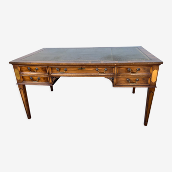 Bureau plat de style Louis XVI