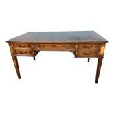 Bureau plat de style Louis XVI