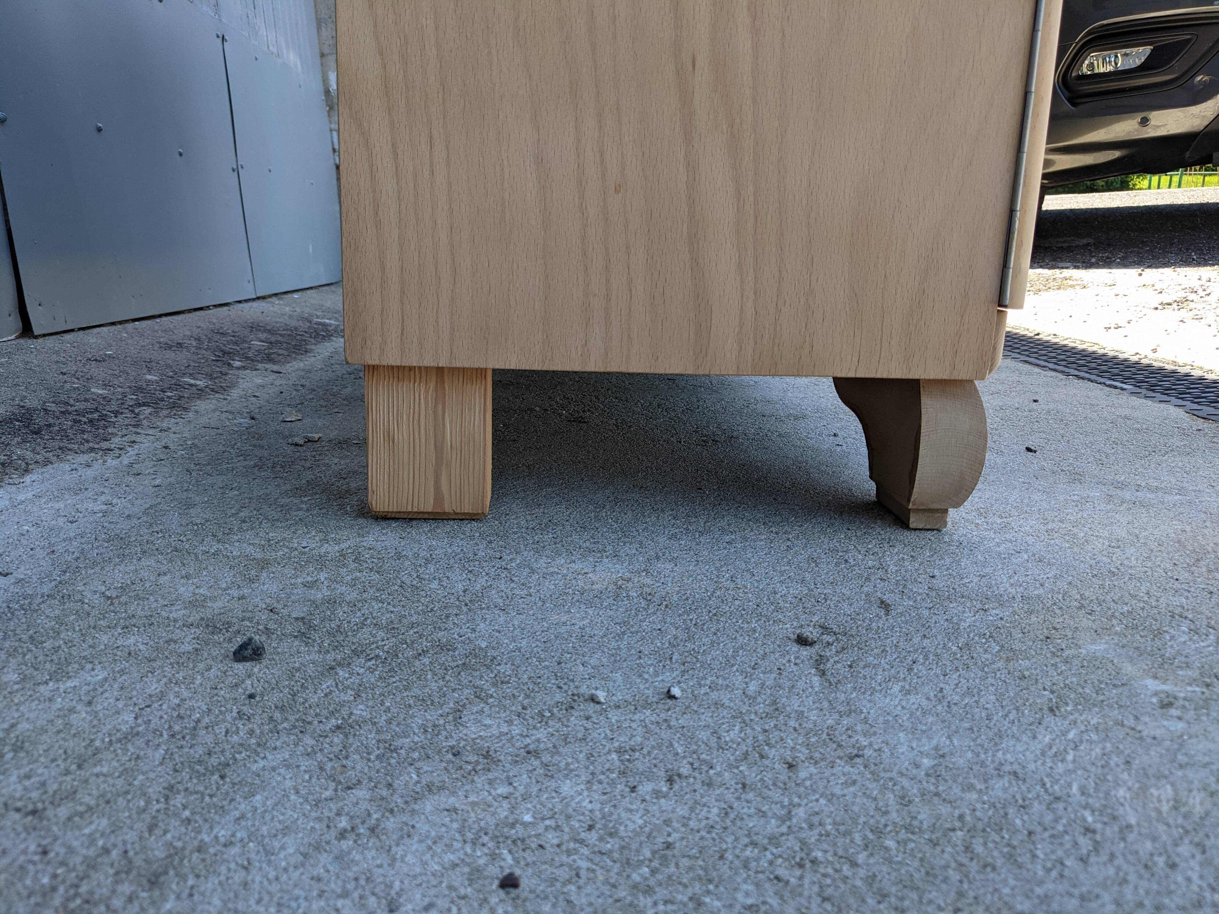 Raw chest of drawers