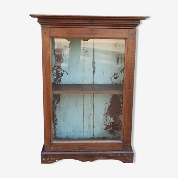 Ancienne armoire avec porte vitrée