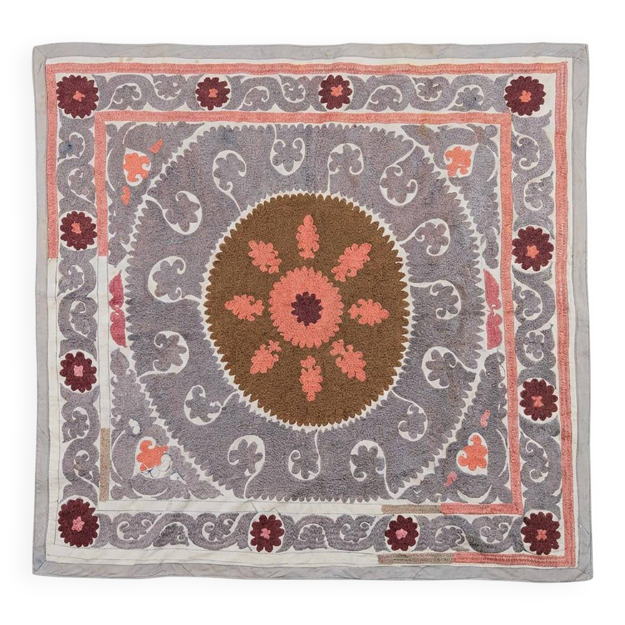 Vintage hand-embroidered tablecloth 126x140 cm