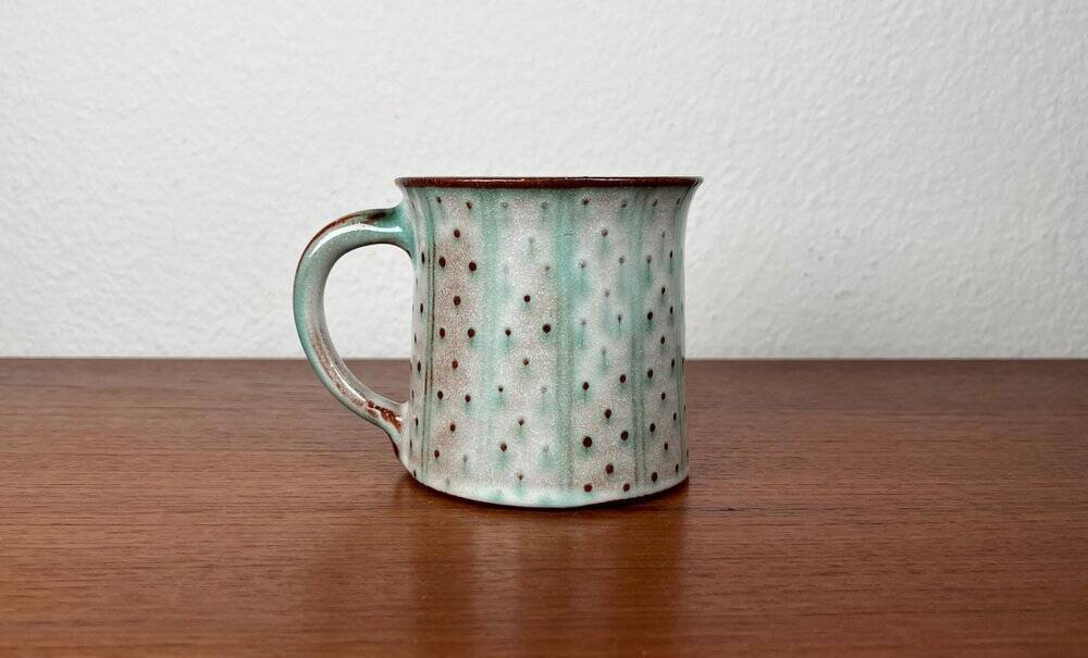 Mid-century modern studio pottery mug by Monika Maetzel, 1960s.