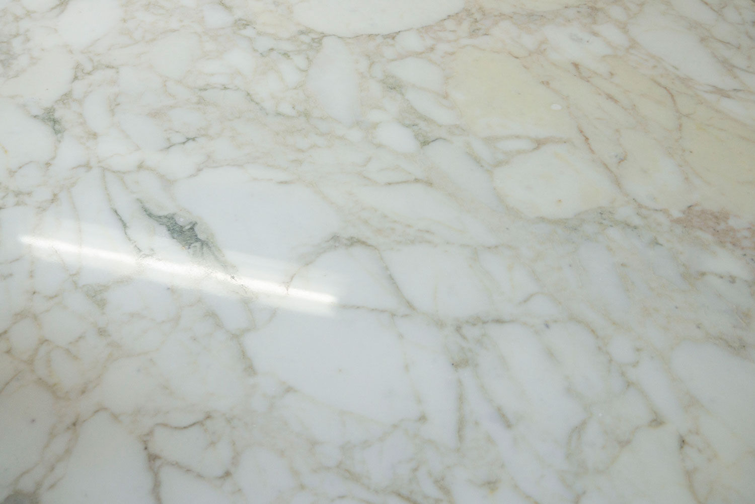 Table 137 cm Tulip Vintage by Eero Saarinen for Knoll Calacatta marble