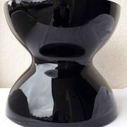 Vase diabolo noir en verre Nelsson