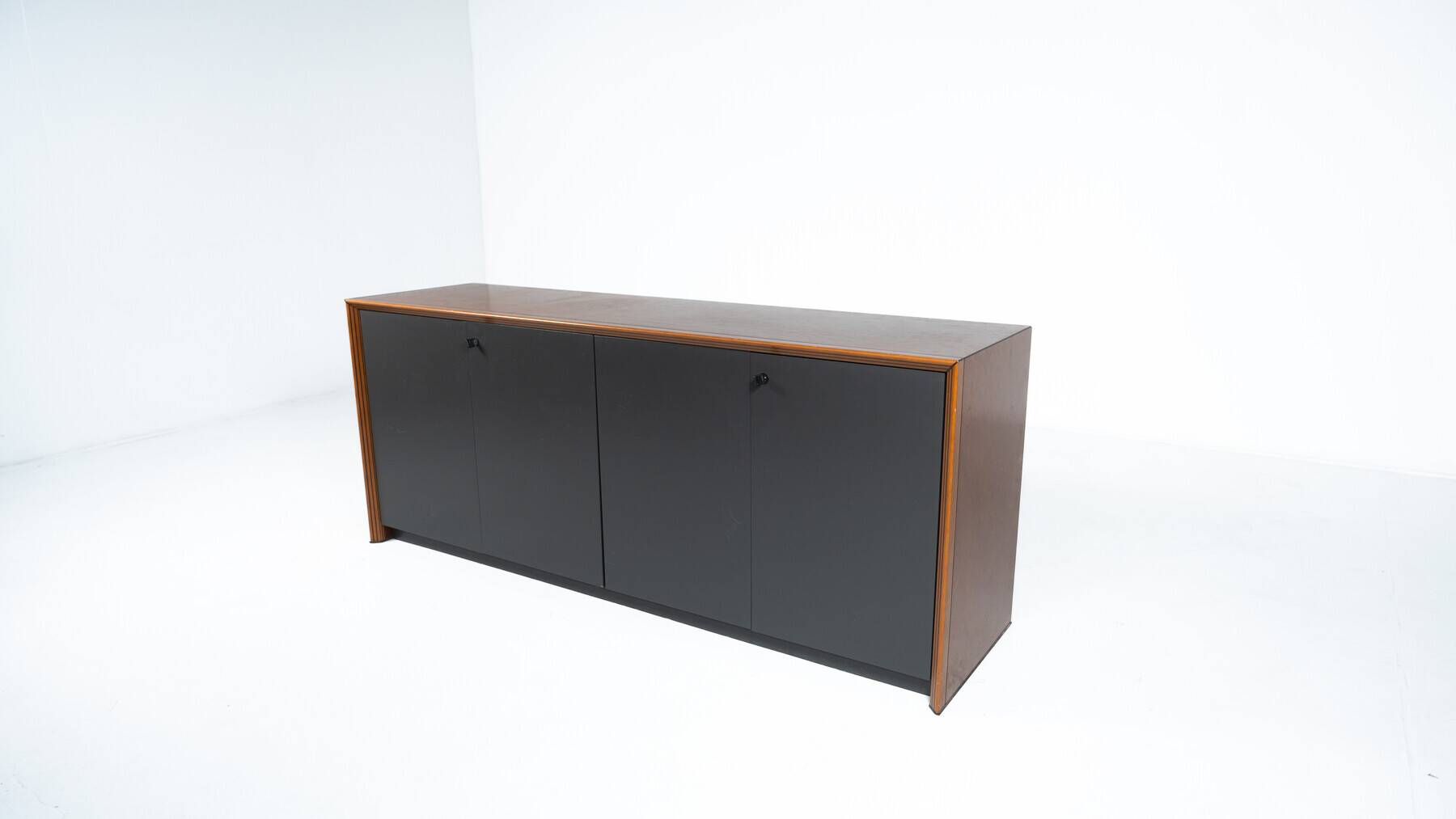 Buffet Artona Mid-Century Modern par Afra & Tobia Scarpa pour Maxalto
