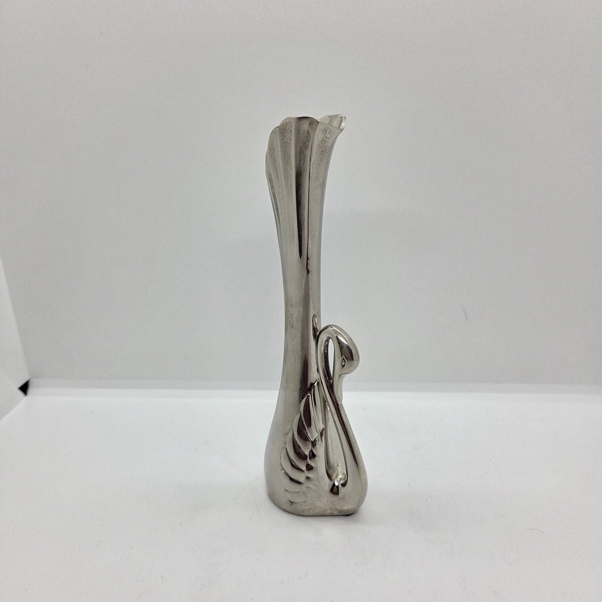 Silver-plated swan soliflore