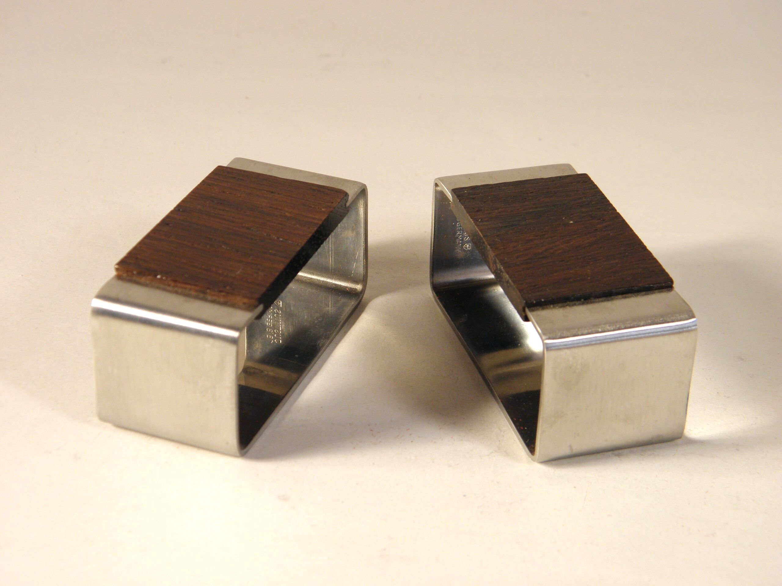 Two rounds of 60s towel