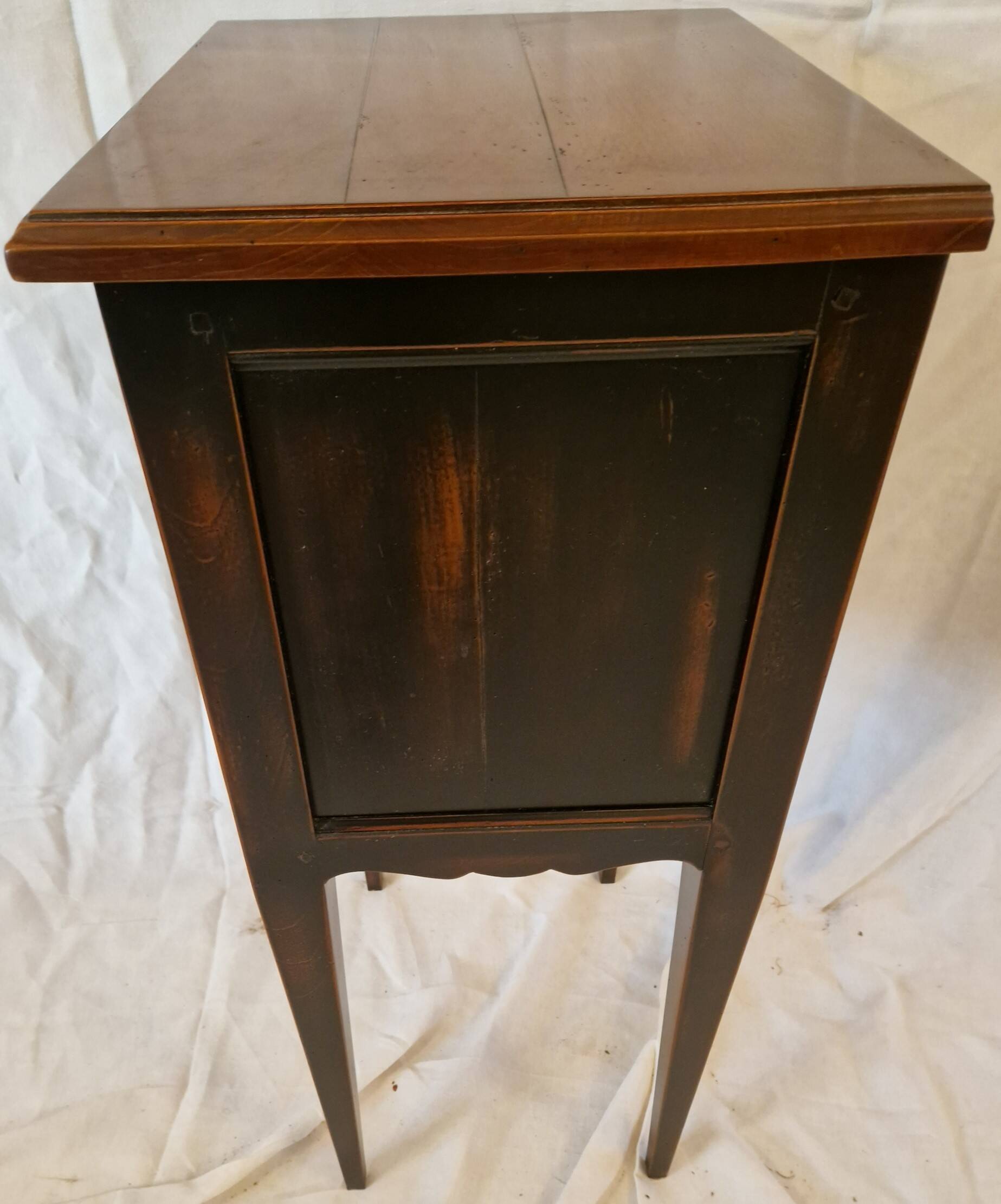 Meuble d’appoint Richelieu en bois – 3 tiroirs – finition bicolore