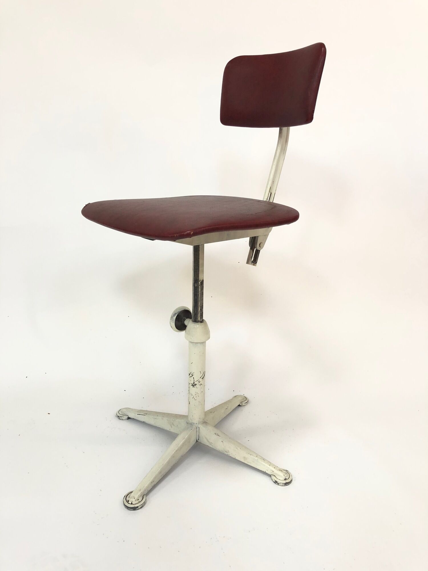 Industrial drawing work chair designed by Friso Kramer for Ahrend De Cirkel Netherlands
