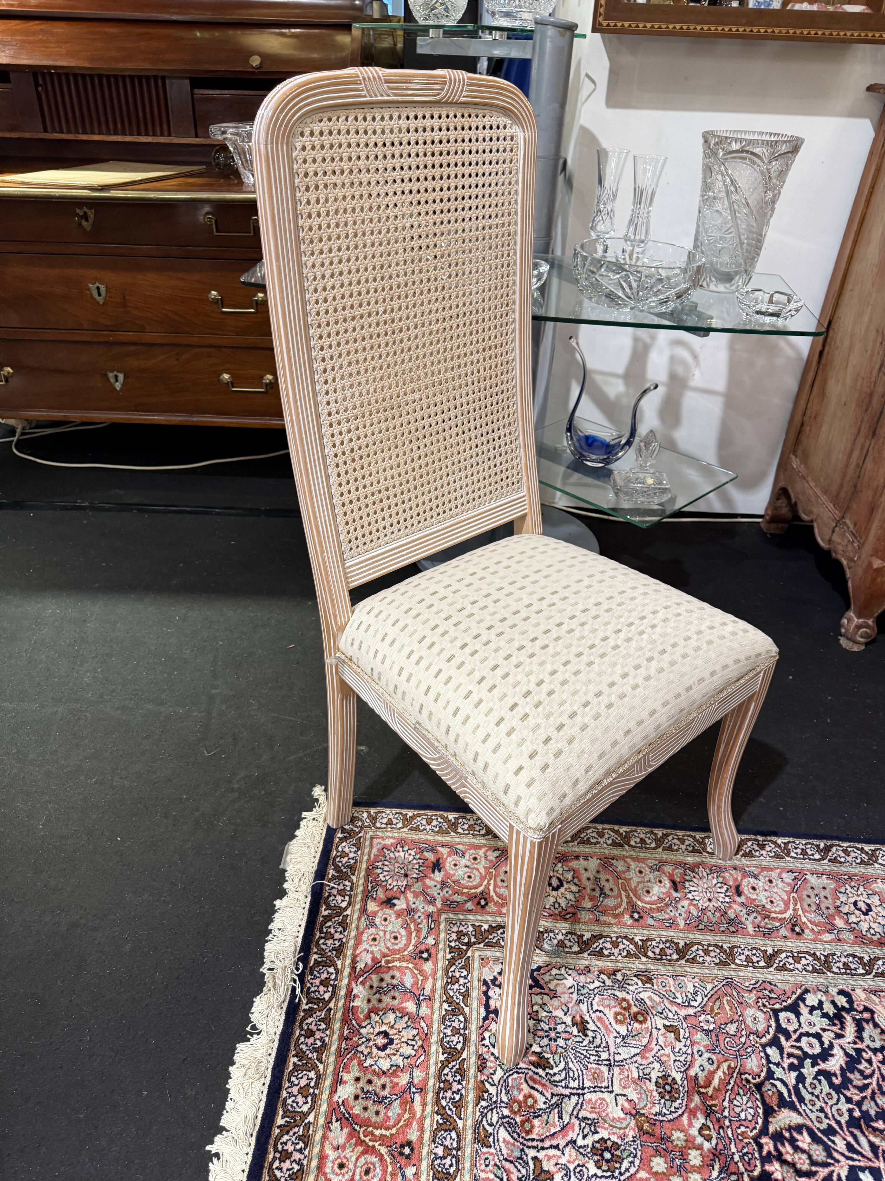 Table en travertin et ses 8 chaises