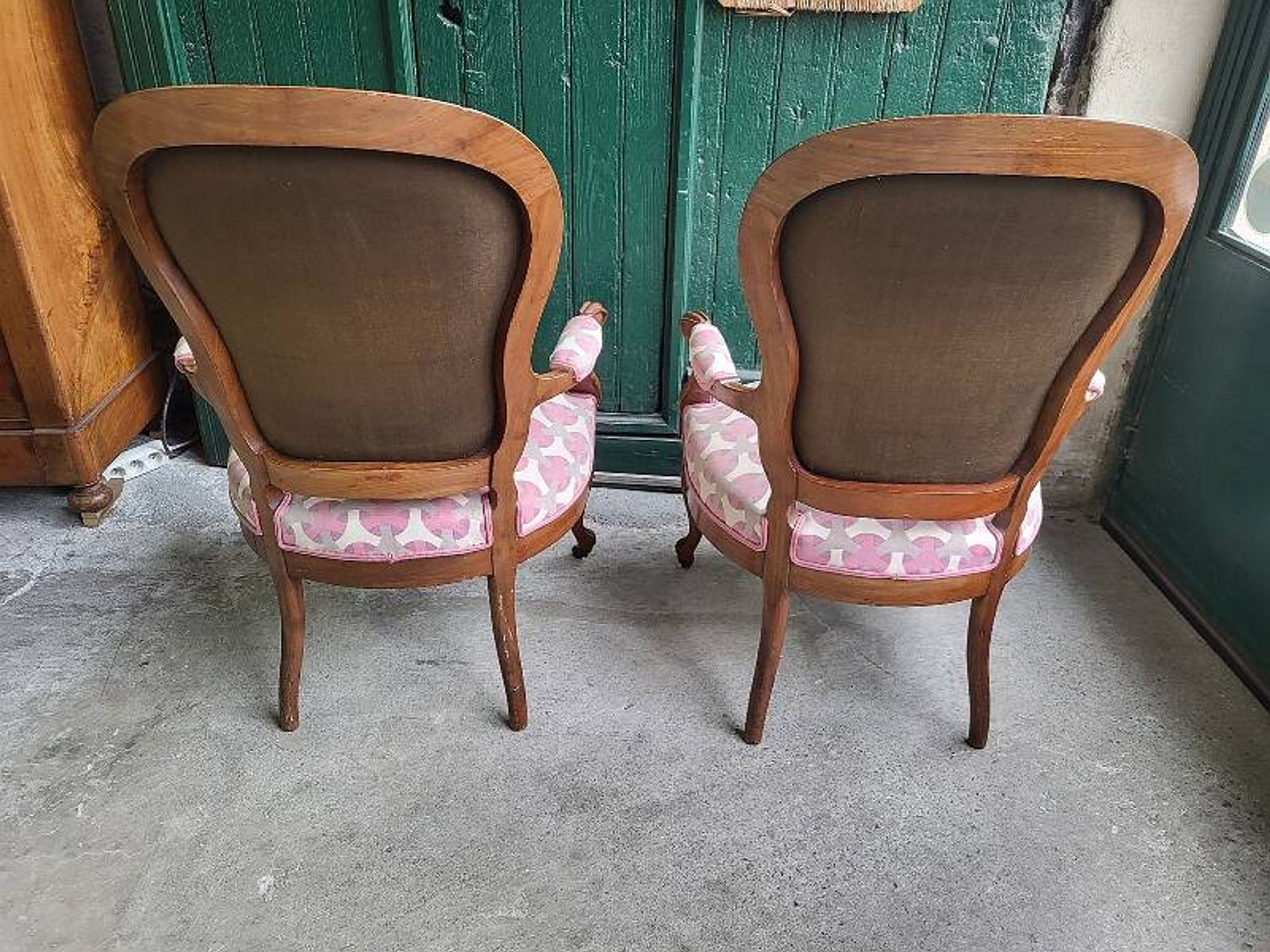 Paire de fauteuils louis philippe en noyer