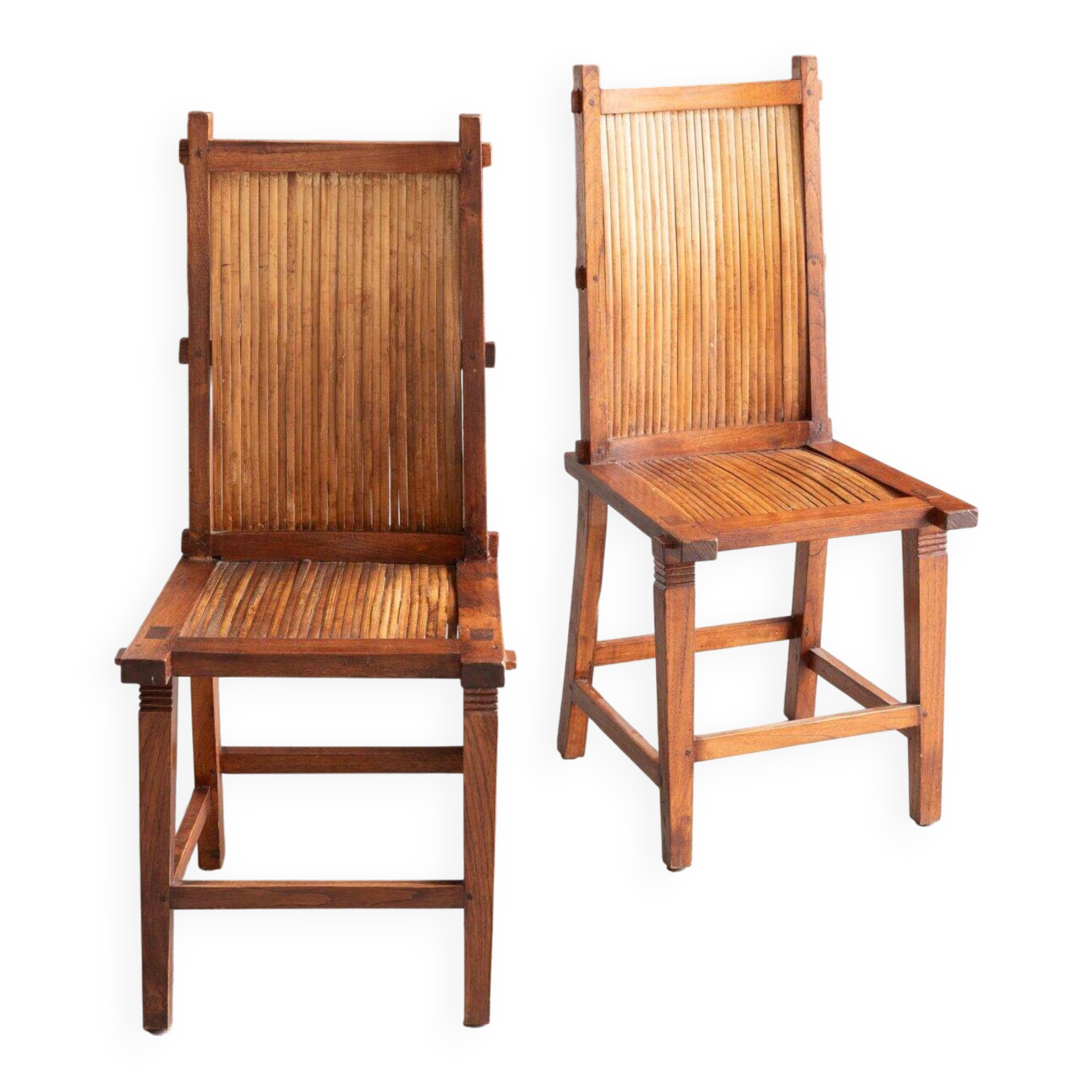 Chaises latérales javanaises