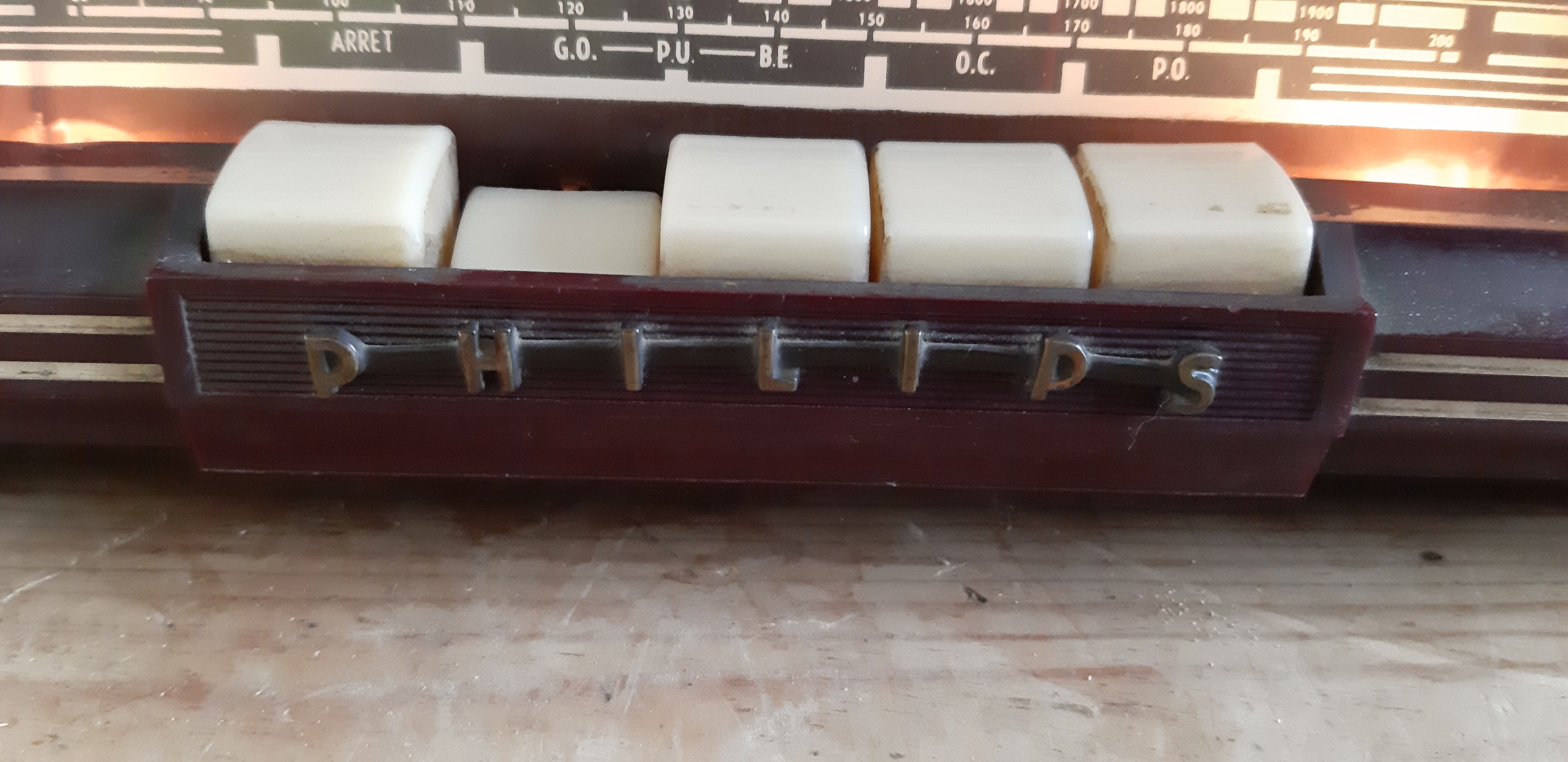 Philips vintage radio in bakelite