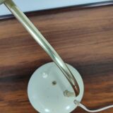 Brass and metal-laying lamp