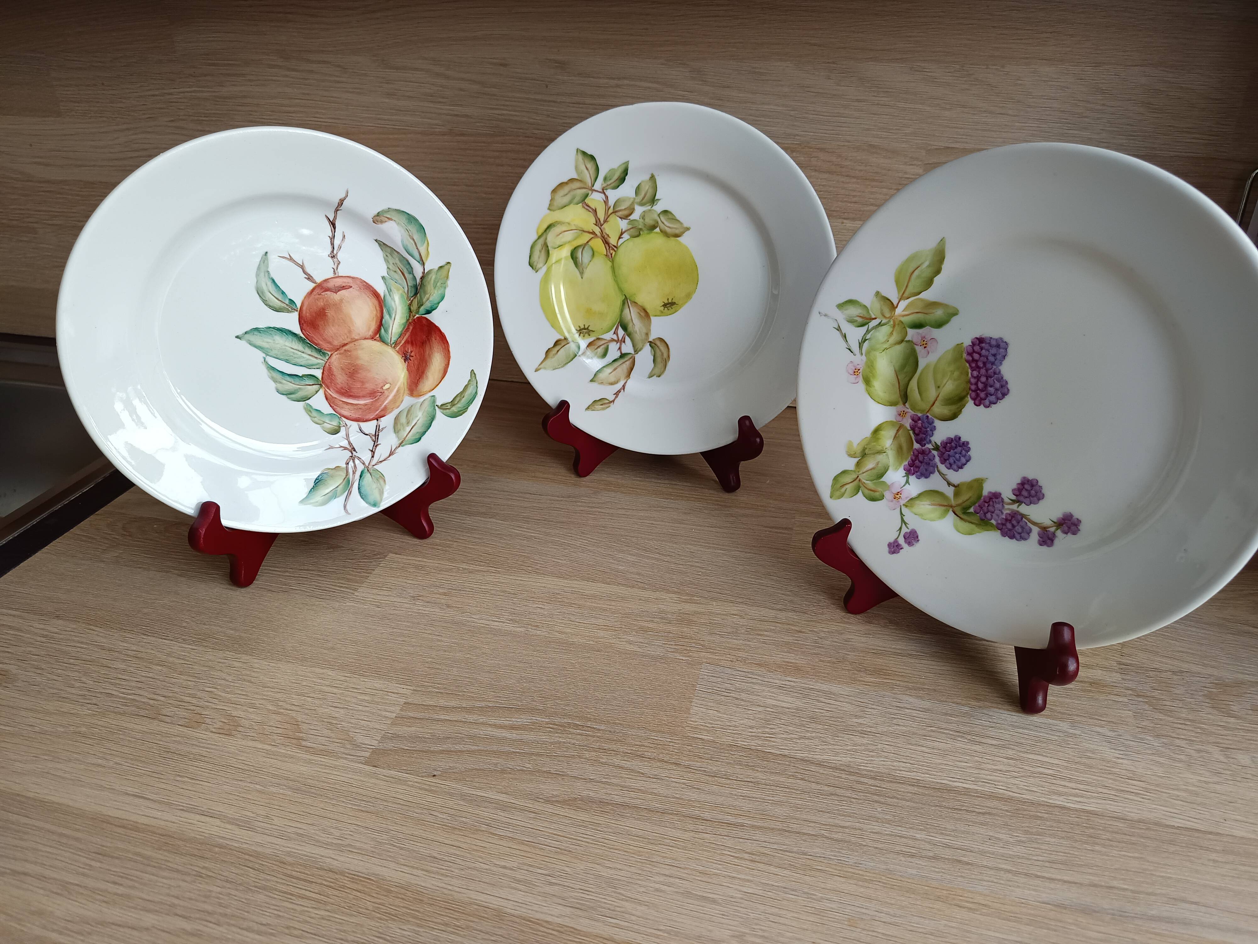 3 hand-decorated plates