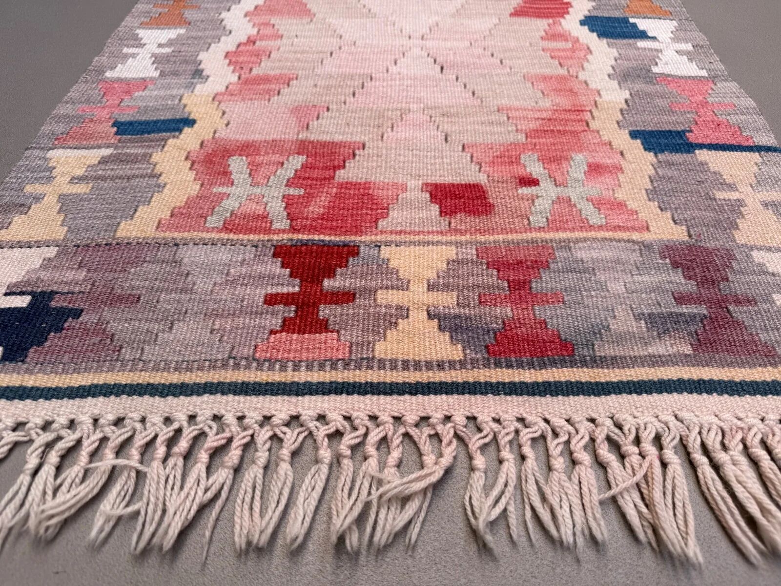 Vintage Turkish mini kilim 62x97 cm wool small kelim runner, shabby chic 2565
