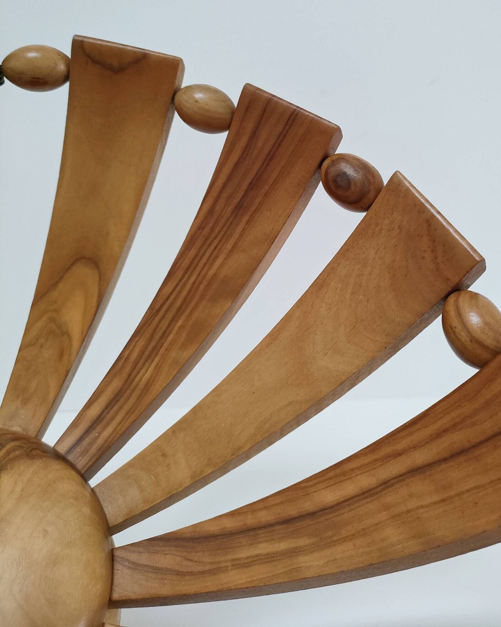 Fruit cup in olive wood vintage design