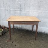 Farm table