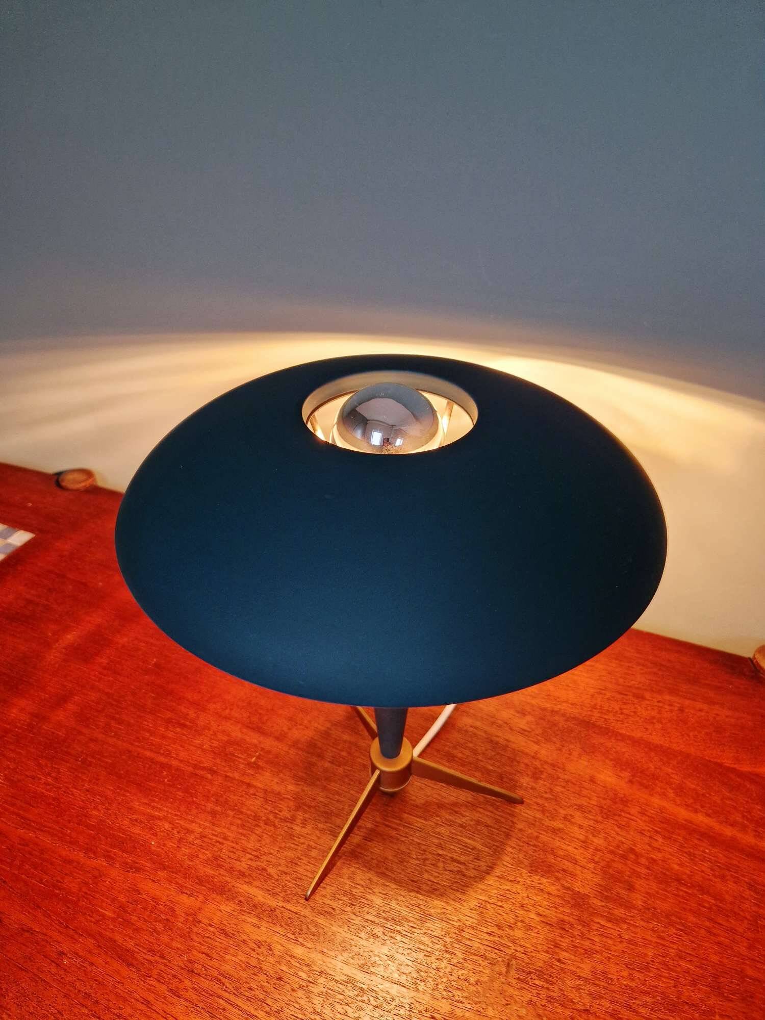 Lampe tripode Philips, modèle Bijou, design Louis Kalff, 1950-60