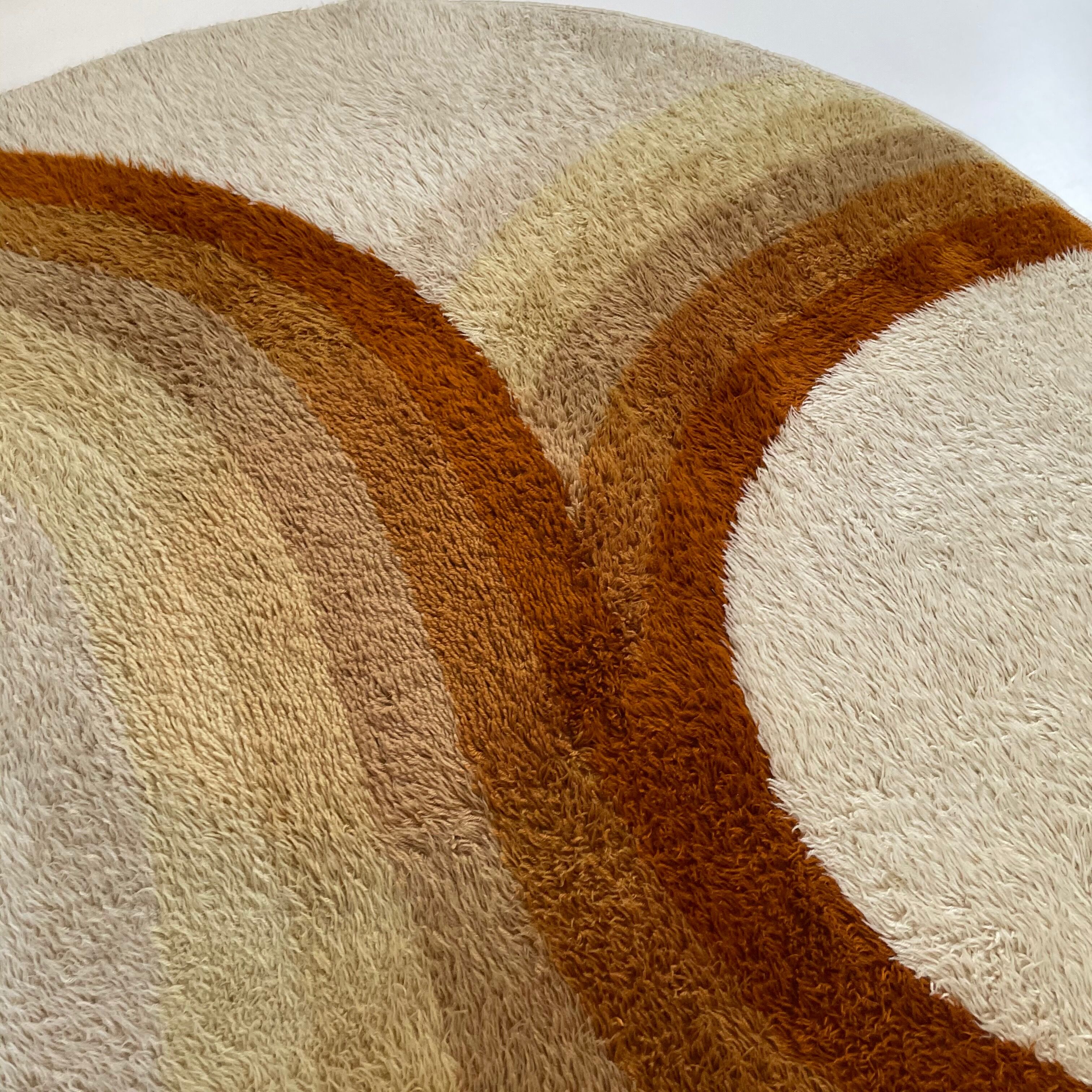 Pile rya rug by desso, netherlands