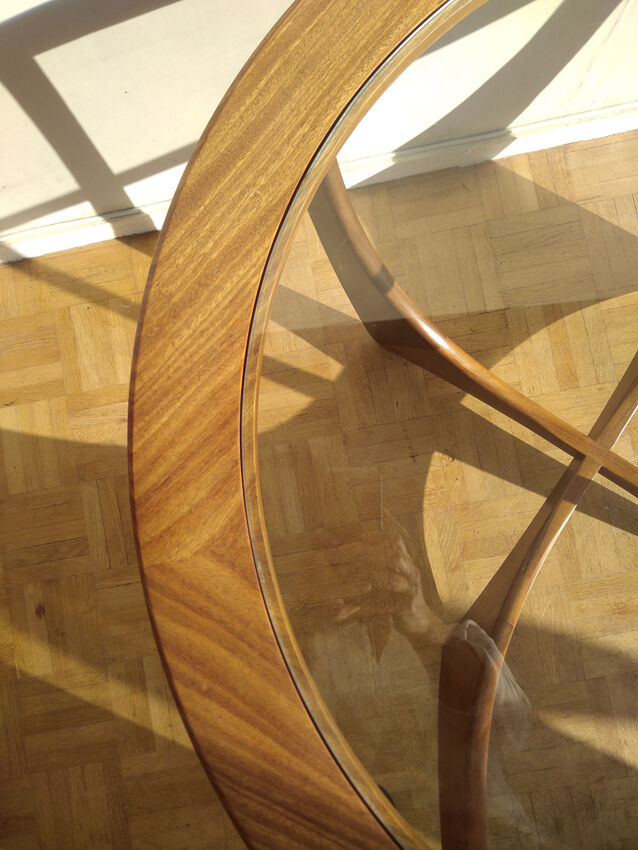 Round coffee table "Astro" in teak - Designer Victor Wilkins - Edition G Plan - 1960