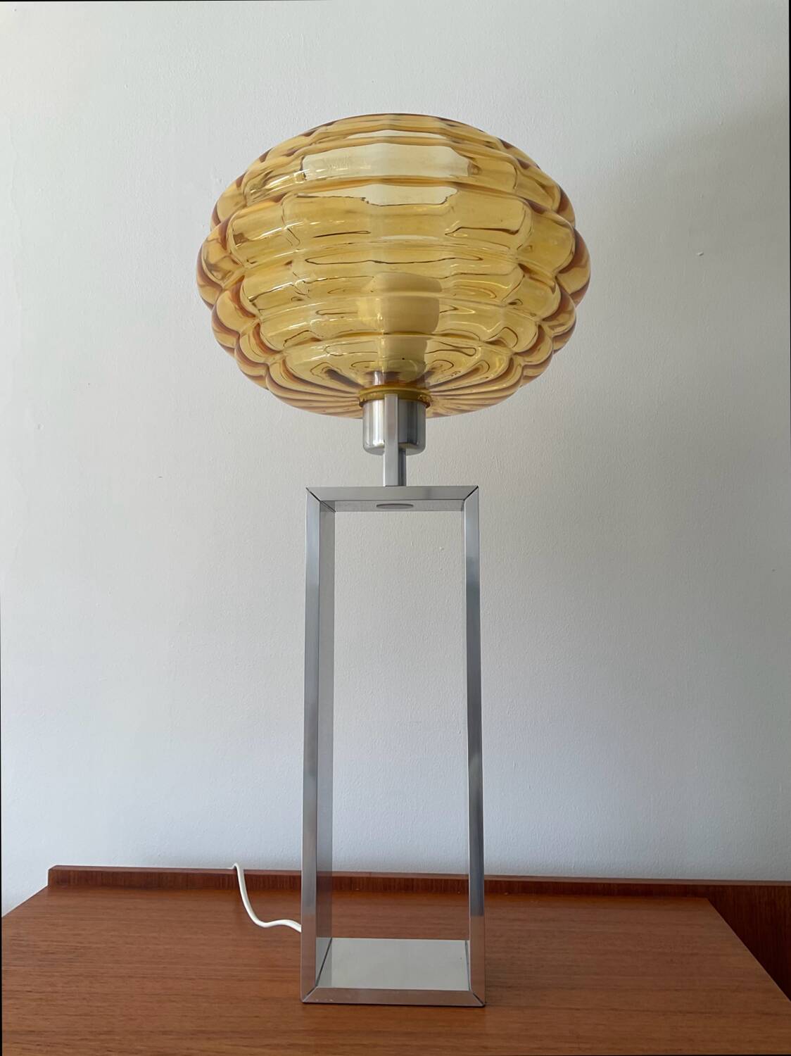 Vintage lamp in amber glass and aluminum