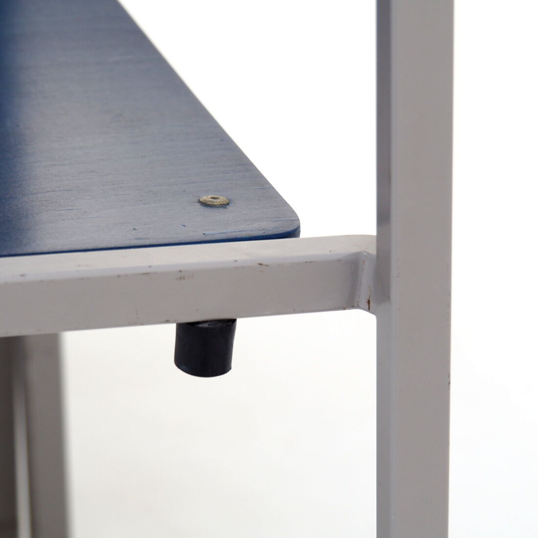 4 chairs by Dutch designer Gijs van der Sluis