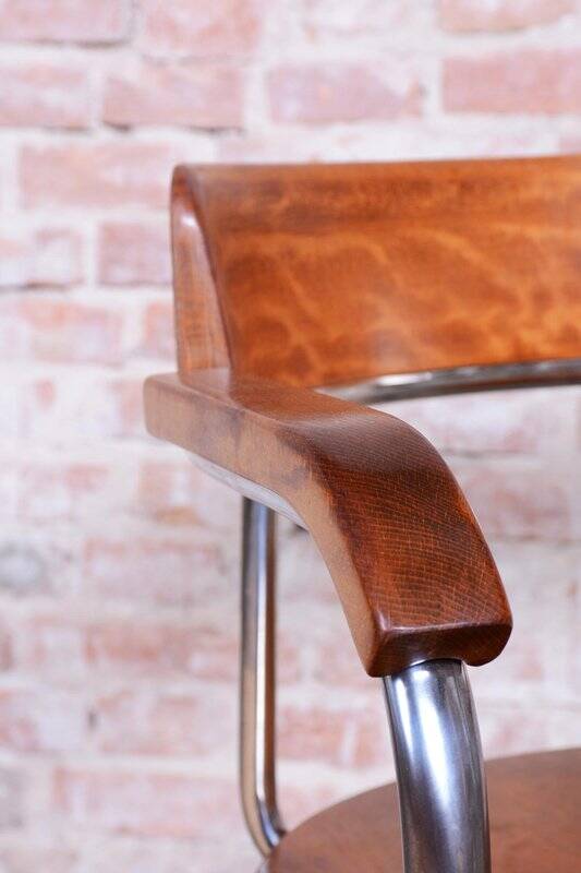 Bauhaus Armchair in Walnut and Beech by H. Gottwald, 1930s