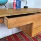 Bureau en chêne clair pieds fuseaux 1950/1960