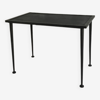 Table basse moderniste en rigitulle metalique noire - pieds compas - 1950