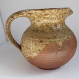 Signed vernissé sandstone pitcher