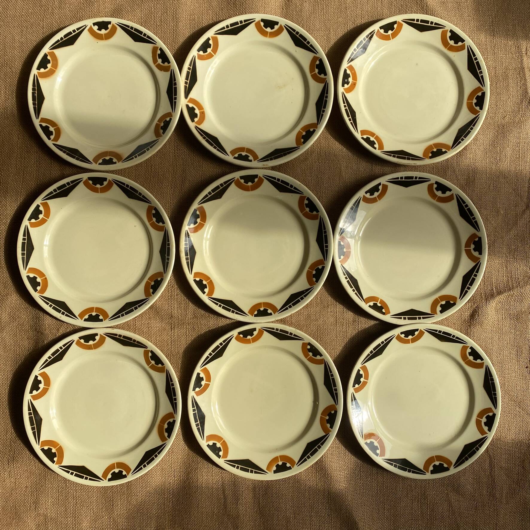 Art Deco flat plates
