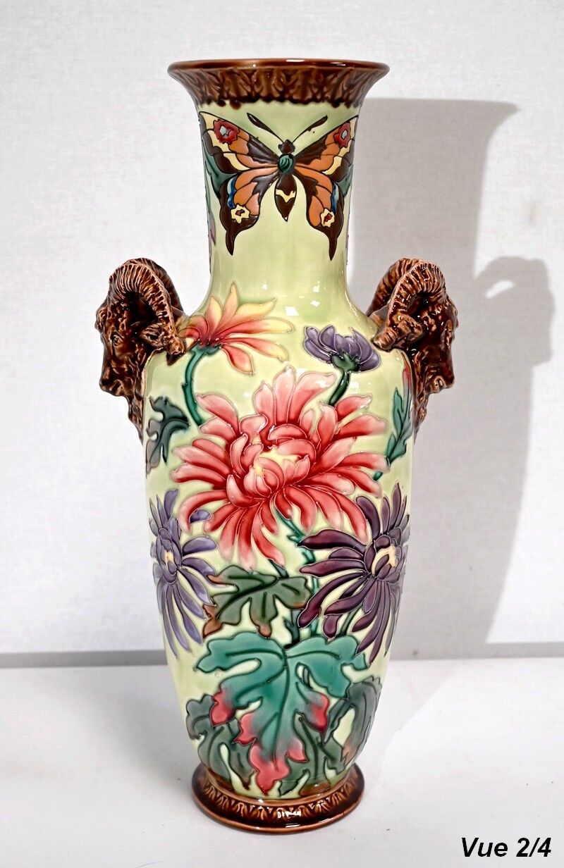 Ceramic vase – 1930