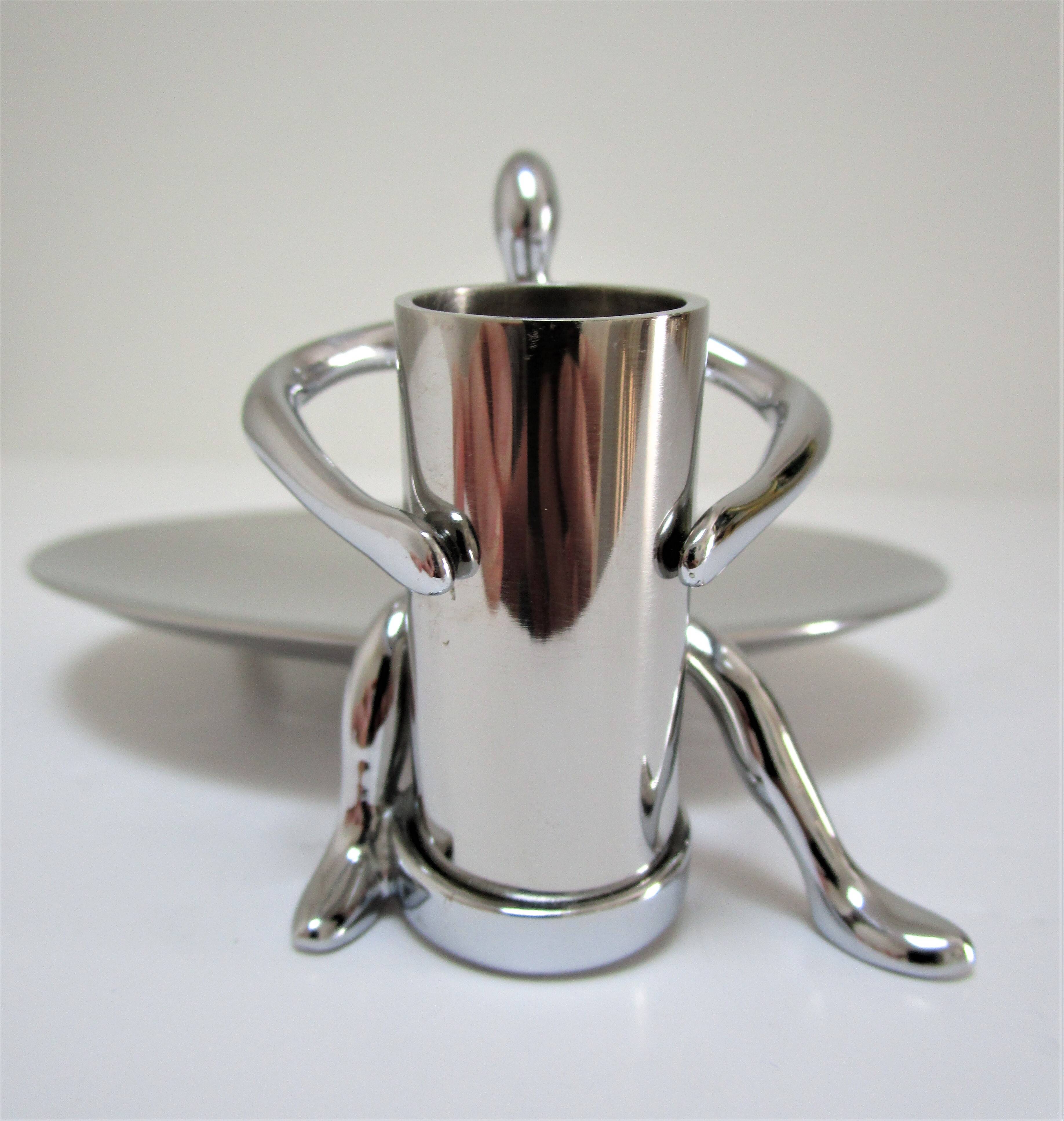Coupe en laiton chromé design par Mukul Goyal