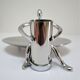 Coupe en laiton chromé design par Mukul Goyal
