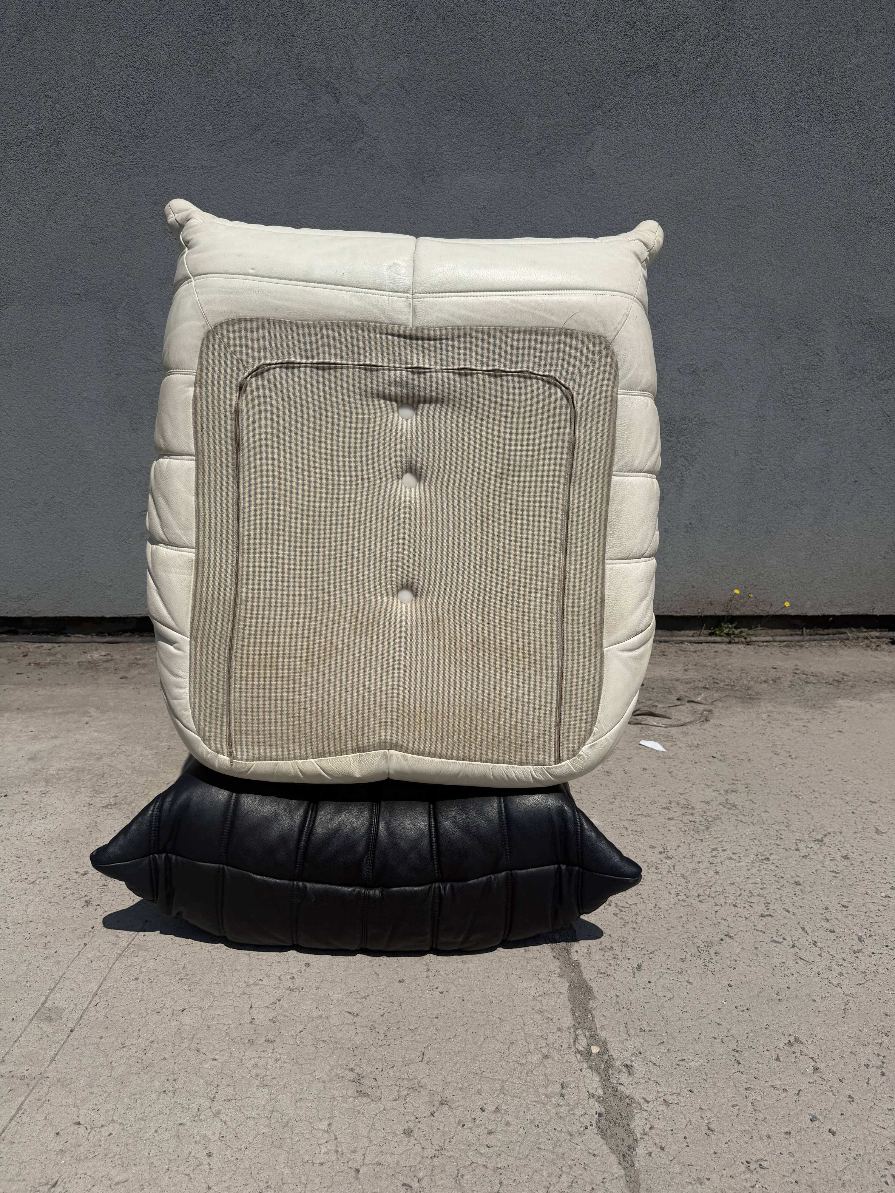 100% authentic Ligne Roset Togo 1-seater + pouf original leather Black & White