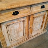 Patinated buffet (pastry furniture)