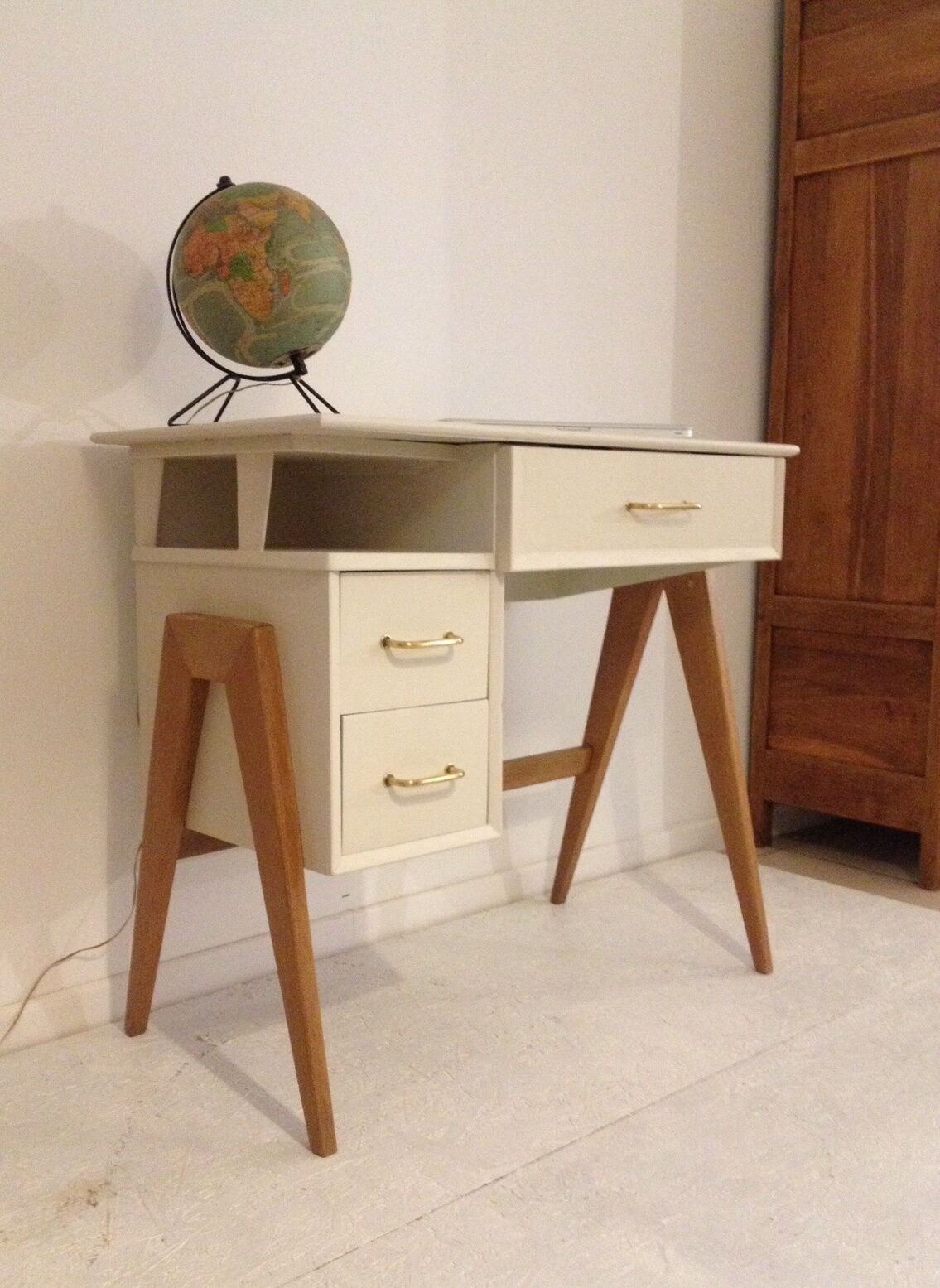 Vintage desk with compass feet
